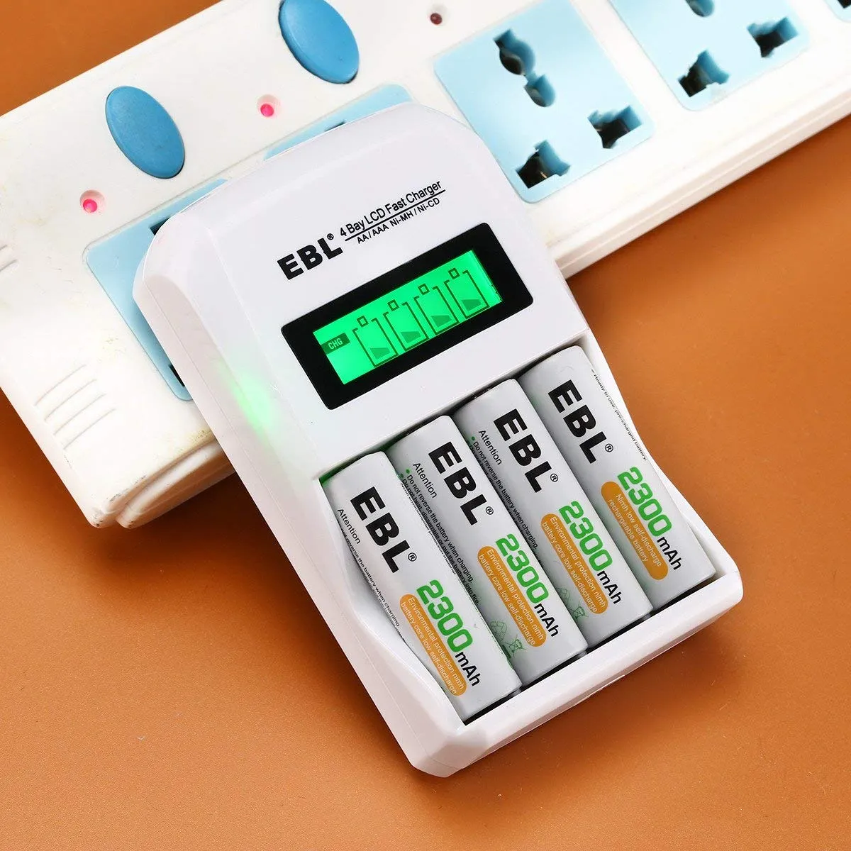 EBL LN-6907 4-Bay Smart Battery Charger with LCD Indicator Screen, Individually Controlled Quick Charging Slots, and Intelligent Overcurrent Protection (includes 4-Pack AAA Ni-MH Rechargeable Batteries)